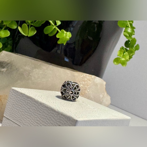 Authentic Pandora Openwork Roses Charm S925 Ale Sterling Silver - Picture 12 of 12